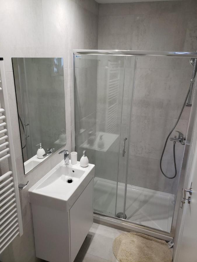 Modern & Cozy Studio W/ Backyard Near City Center Lemesos Exteriér fotografie